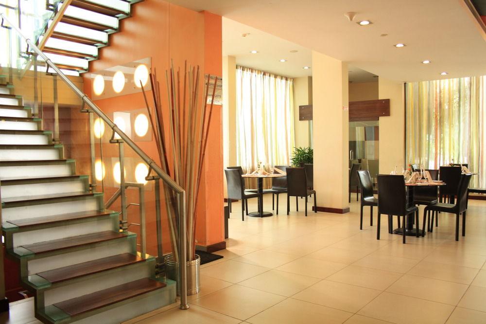 37Th Crescent Hotel Bengaluru Kültér fotó